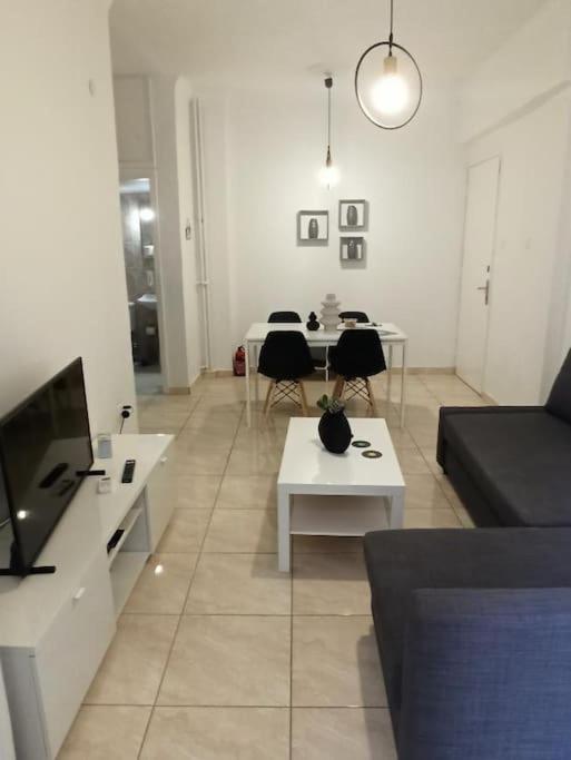 Pagrati Apartment Διαμέρισμα Παγκράτι أثينا المظهر الخارجي الصورة