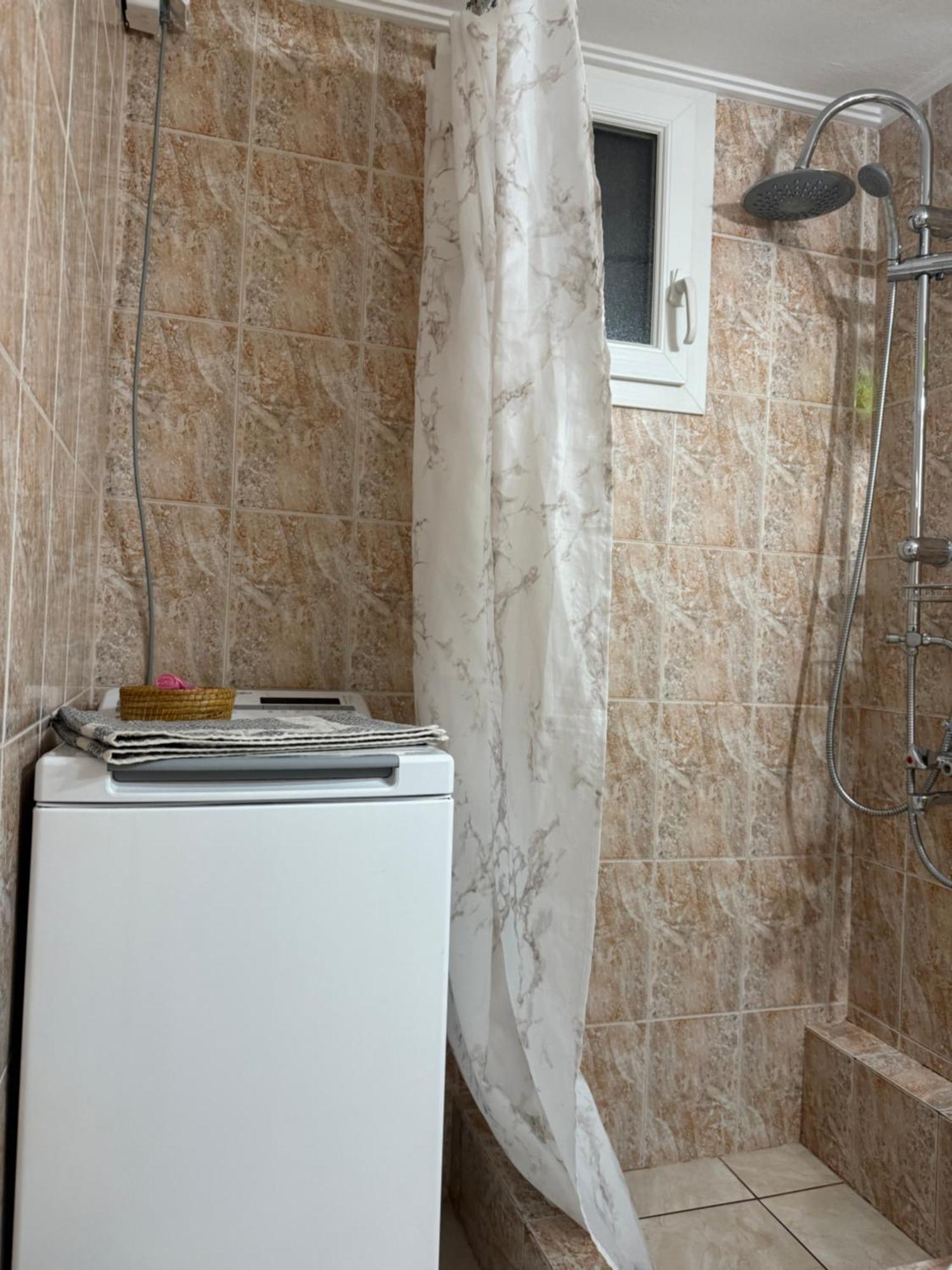 Pagrati Apartment Διαμέρισμα Παγκράτι أثينا المظهر الخارجي الصورة